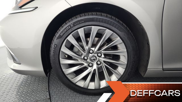 Lexus ES Executive купить на сайте DeffCars