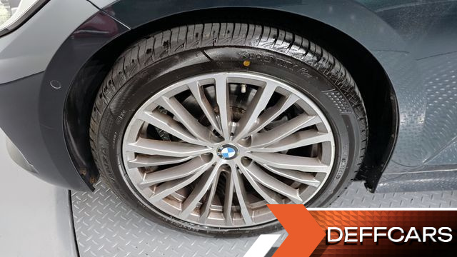 BMW 3-SERIES 320i Luxury купить на сайте DeffCars