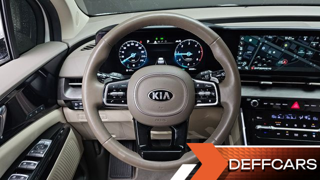 Kia CARNIVAL 9-Seater Signature купить на сайте DeffCars