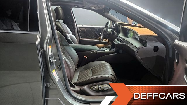 Lexus LS 3.5 Luxury AWD купить на сайте DeffCars