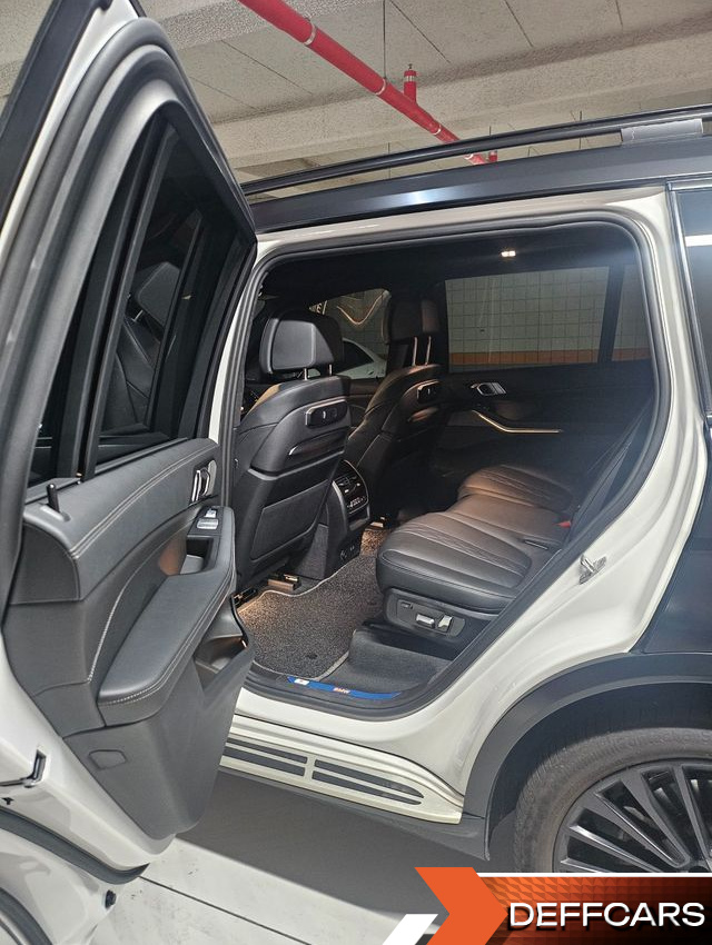 BMW X7 xDrive 40i Design Pure Excellence 7-Seater купить на сайте DeffCars