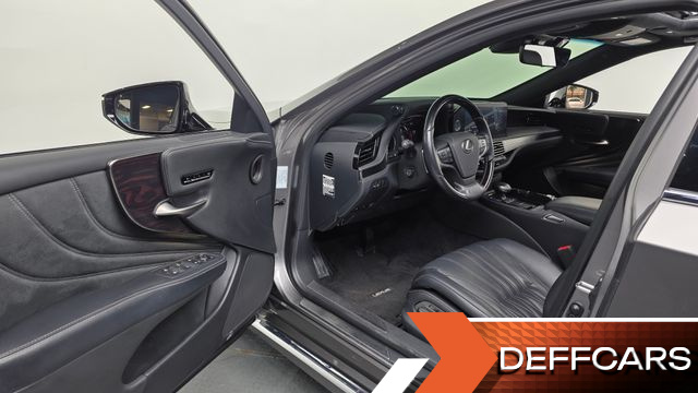Lexus LS 3.5 Luxury AWD купить на сайте DeffCars