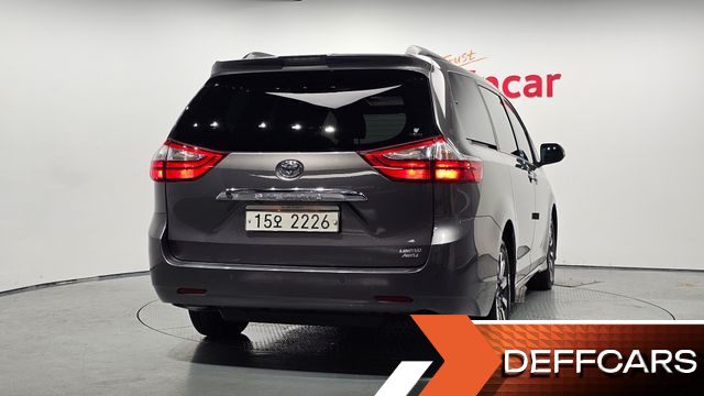 Toyota SIENNA 3.5 AWD купить на сайте DeffCars