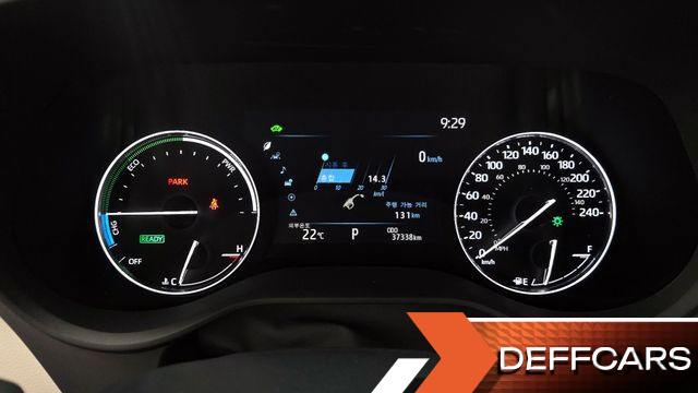 Toyota SIENNA 2.5 Hybrid 2WD купить на сайте DeffCars