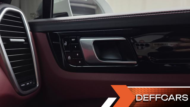 Porsche CAYENNE 3.0 Coupe купить на сайте DeffCars
