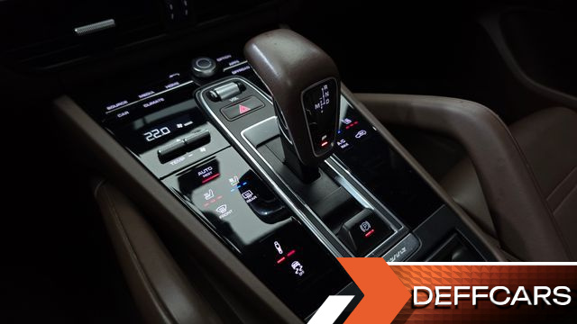 Porsche CAYENNE 3.0 купить на сайте DeffCars