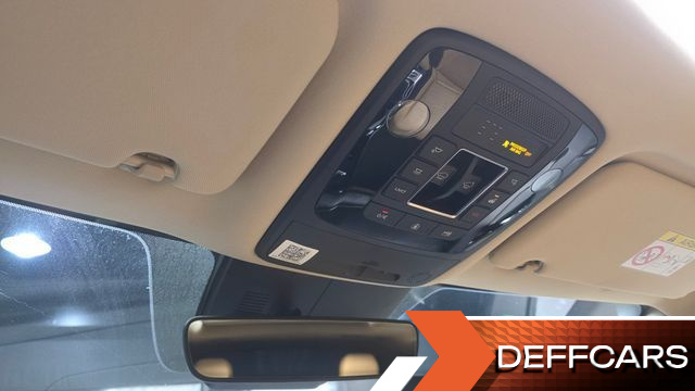 Kia CARNIVAL Gasoline 9-Seater Signature купить на сайте DeffCars