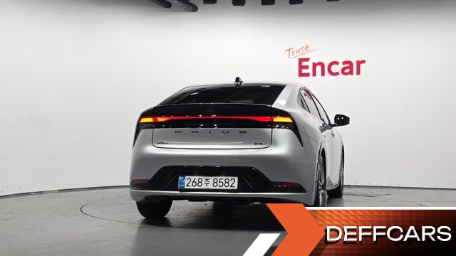 Toyota PRIUS 2.0 XLE AWD купить на сайте DeffCars