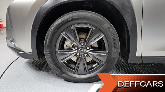 Lexus UX 2.0 2WD купить на сайте DeffCars