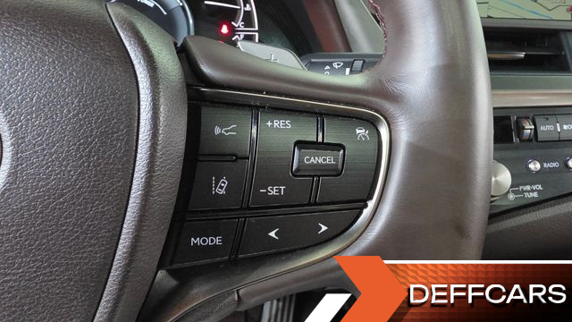 Lexus ES Executive купить на сайте DeffCars