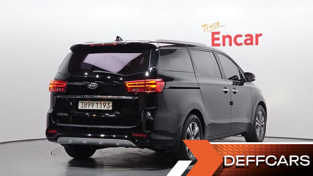 Kia CARNIVAL 9-Seater Luxury купить на сайте DeffCars