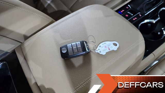 Kia CARNIVAL Gasoline 7-Seater Limousine VIP купить на сайте DeffCars