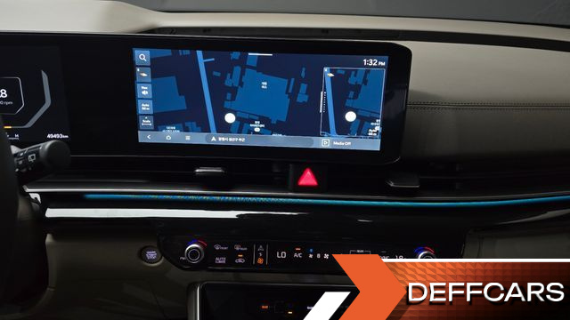 Kia CARNIVAL Gasoline 4-Seater Hi Limousine Signature купить на сайте DeffCars