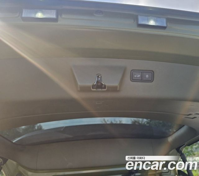 Hyundai SANTAFE Gasoline 2.5T 2WD Calligraphy купить на сайте DeffCars