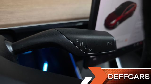 Tesla MODEL 3 Standard Range Plue RWD купить на сайте DeffCars
