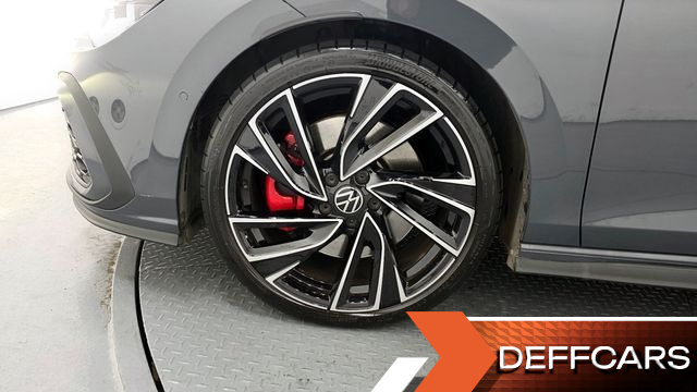 Volkswagen GOLF 2.0 GTI купить на сайте DeffCars