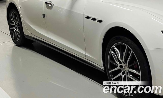 Maserati GHIBLI 3.0 3rd купить на сайте DeffCars