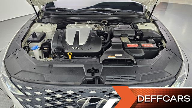 Hyundai GRANDEUR 3.0 LPi Premium купить на сайте DeffCars