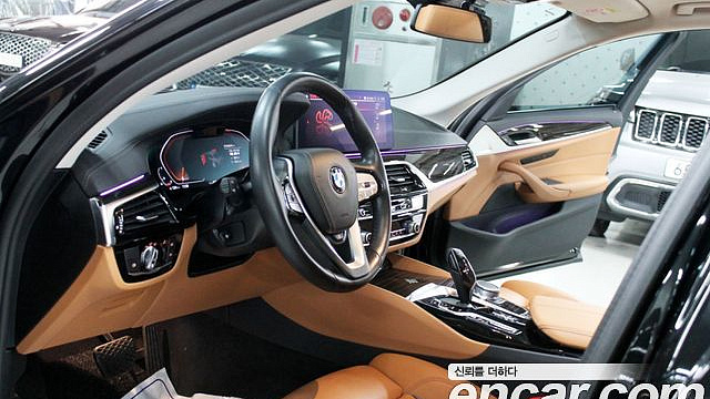 BMW 5-SERIES 520i Luxury купить на сайте DeffCars