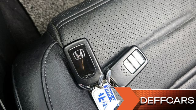 Honda CR-V 1.5 EX-L 4WD купить на сайте DeffCars