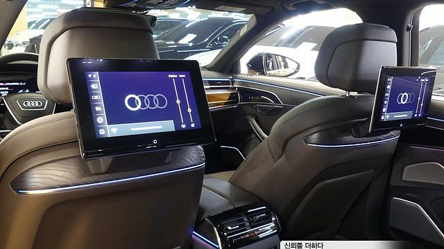 Audi A8 55 TFSI Quattro Premium LWB купить на сайте DeffCars