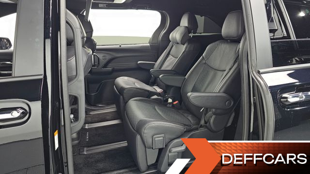 Toyota SIENNA 2.5 Hybrid 2WD купить на сайте DeffCars