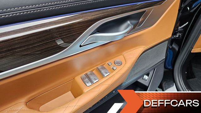 BMW 7-SERIES 740Li xDrive Design Pure Excellence купить на сайте DeffCars