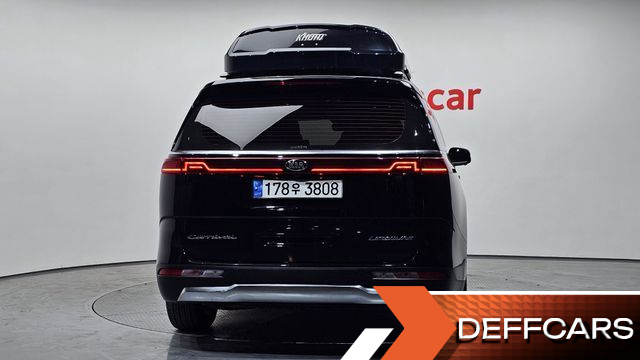 Kia CARNIVAL Gasoline 7-Seater Signature купить на сайте DeffCars