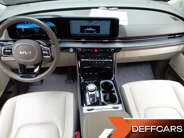Kia CARNIVAL Gasoline 9-Seater Signature купить на сайте DeffCars