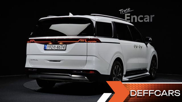 Kia CARNIVAL Gasoline 7-Seater Signature купить на сайте DeffCars