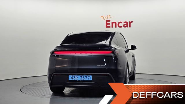 Tesla MODEL Y Long Range AWD купить на сайте DeffCars