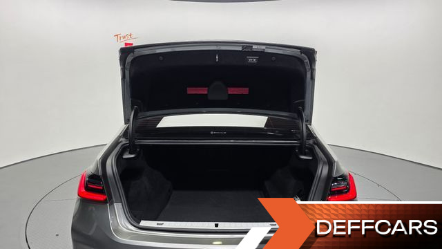 BMW 7-SERIES 730d xDrive M Sport купить на сайте DeffCars