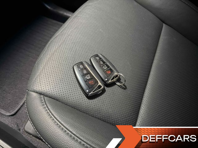 Hyundai SANTAFE Diesel(e-VGT) 2.0 4WD Premium купить на сайте DeffCars