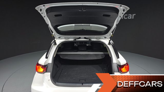 Lexus CT200H 1.8 Supreme ZWA10 купить на сайте DeffCars
