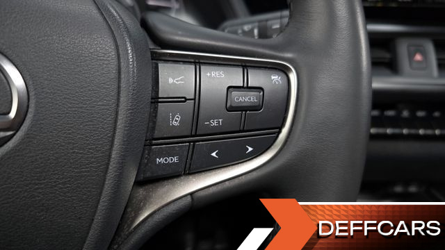 Lexus UX 2.0 2WD купить на сайте DeffCars