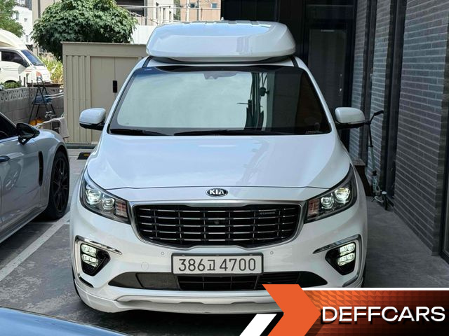Kia CARNIVAL Gasoline 9-Seater Hi-Limousine Noblesse Special HighLoop купить на сайте DeffCars