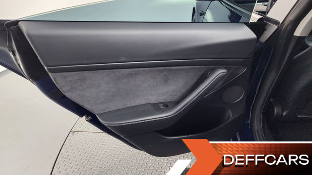 Tesla MODEL 3 Long Range AWD купить на сайте DeffCars