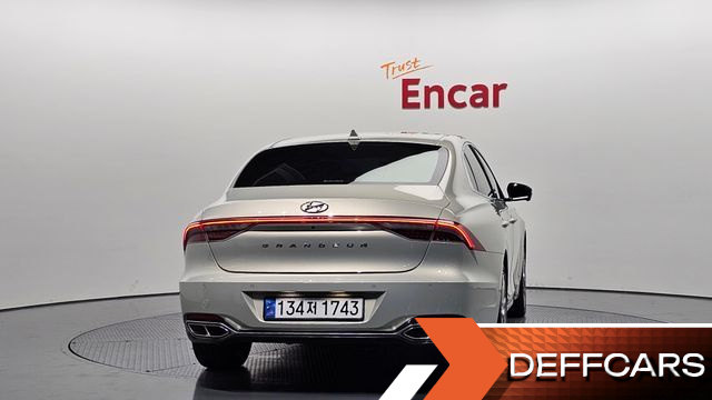 Hyundai GRANDEUR 3.3 Calligraphy купить на сайте DeffCars