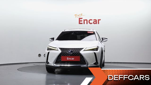 Lexus UX 2.0 AWD купить на сайте DeffCars