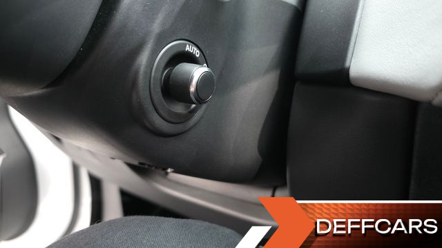 Land Rover RANGE ROVER VELAR 3.0 P400 Dynamic HSE купить на сайте DeffCars