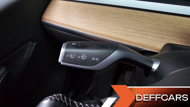 Tesla MODEL Y Long Range AWD купить на сайте DeffCars