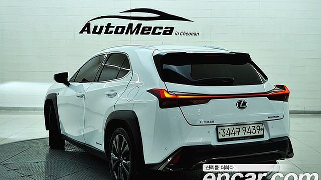 Lexus UX 2.0 F-Sport 2WD купить на сайте DeffCars