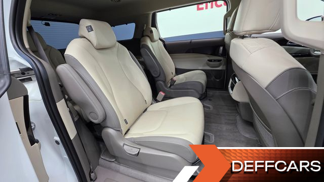Kia CARNIVAL 9-Seater Noblesse купить на сайте DeffCars