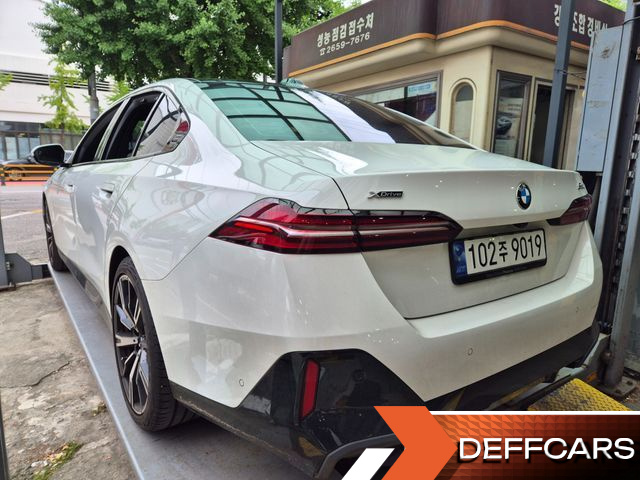 BMW 5-SERIES 530i xDrive M Sport купить на сайте DeffCars