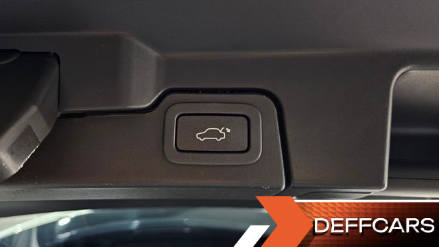 Land Rover RANGE ROVER EVOQUE 2.0 TD4 HSE купить на сайте DeffCars