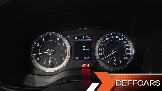 Hyundai VENUE 1.6 Flux купить на сайте DeffCars