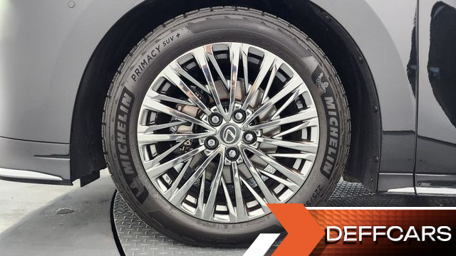 Lexus LM 500h Executive купить на сайте DeffCars