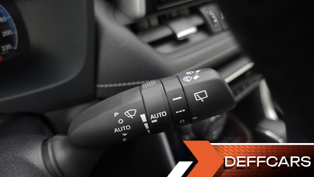 Toyota RAV4 2,5 4WD Hybrid LTD купить на сайте DeffCars