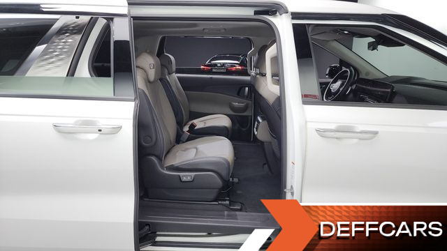 Kia CARNIVAL 9-Seater Noblesse купить на сайте DeffCars