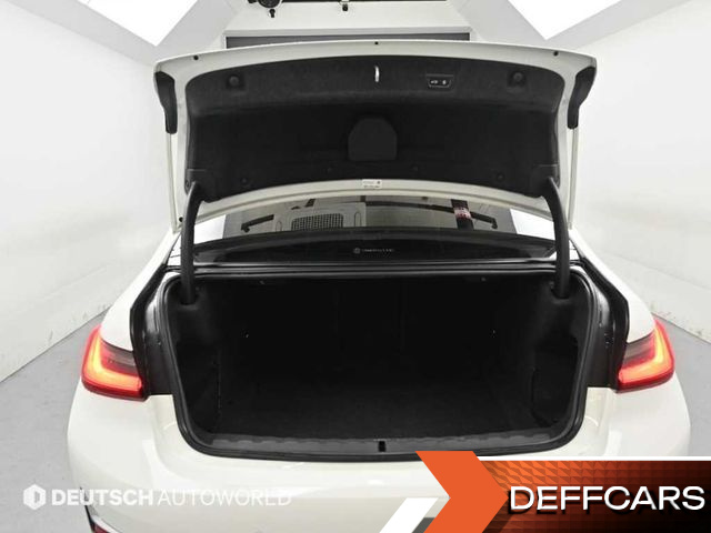 BMW 3-SERIES 320d xDrive Luxury купить на сайте DeffCars